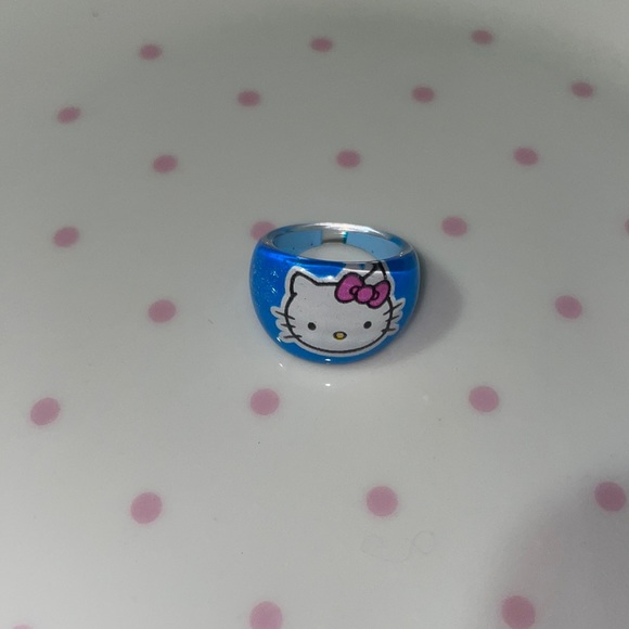 Hello kitty ring 💜 - Picture 6 of 6